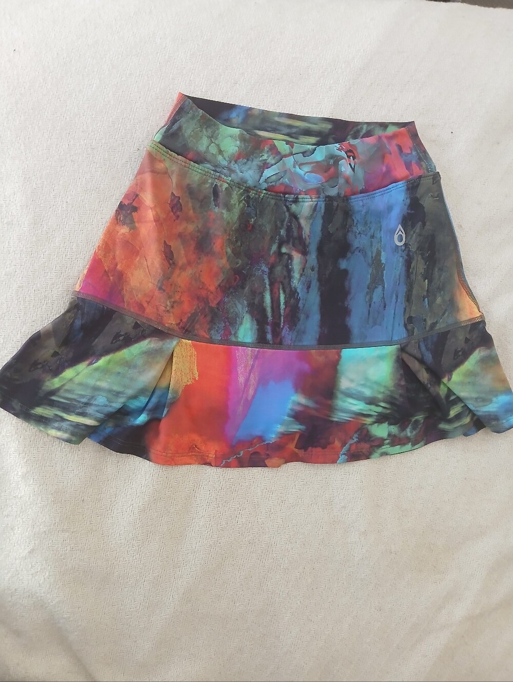 Dona JO Vibtant Abstract Print Athletic Skort